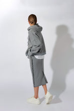 画像をギャラリービューアに読み込む, Damaged Sweat Skirt & Pants.