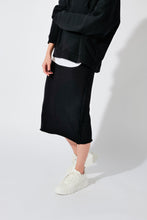 画像をギャラリービューアに読み込む, Damaged Sweat Skirt & Pants.