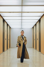 画像をギャラリービューアに読み込む, Weathercross Trench Coat.