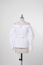 画像をギャラリービューアに読み込む, Off Shoulder Peplum Blouse.