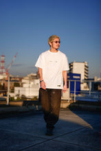 画像をギャラリービューアに読み込む, Graphic T-shirt "To live, nothing more."