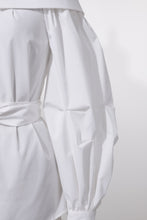 画像をギャラリービューアに読み込む, Off Shoulder Peplum Blouse.