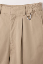 画像をギャラリービューアに読み込む, Chino Bermuda Shorts.