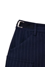 画像をギャラリービューアに読み込む, Pinstripe Cargo Skirt.