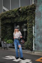 画像をギャラリービューアに読み込む, Basic Tshirt.