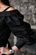 画像をギャラリービューアに読み込む, Off Shoulder Peplum Blouse.