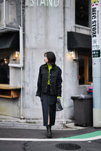 画像をギャラリービューアに読み込む, Pinstripe Cargo Skirt.