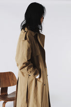 画像をギャラリービューアに読み込む, Weathercross Trench Coat.