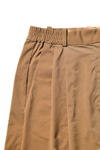画像をギャラリービューアに読み込む, 2Tuck Taffeta Shorts.