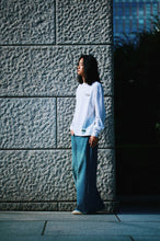 画像をギャラリービューアに読み込む, The ICON Long Sleeve.