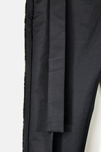 画像をギャラリービューアに読み込む, Chambray Chino Tapered Pants.