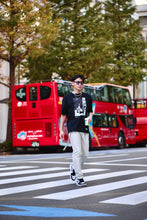 画像をギャラリービューアに読み込む, Chambray Chino Tapered Pants.